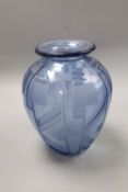 A Verart Paris Art Deco glass vase, height 22cm