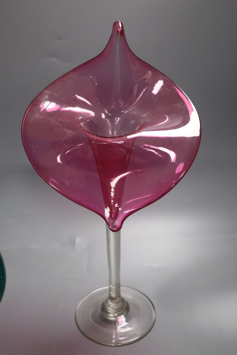 A ruby 'Jack in the Pulpit' glass vase, height 32cm and a pair of green glass scrolls - Image 3 of 3