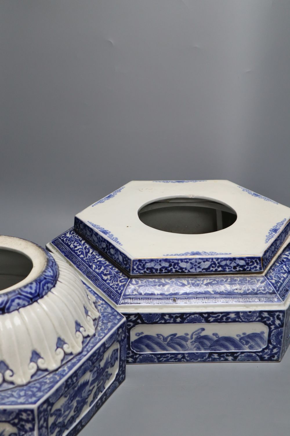 Two Japanese blue and white Arita porcelain hexagonal plinth bases, c.1900, largest 41cm wide - Bild 8 aus 9