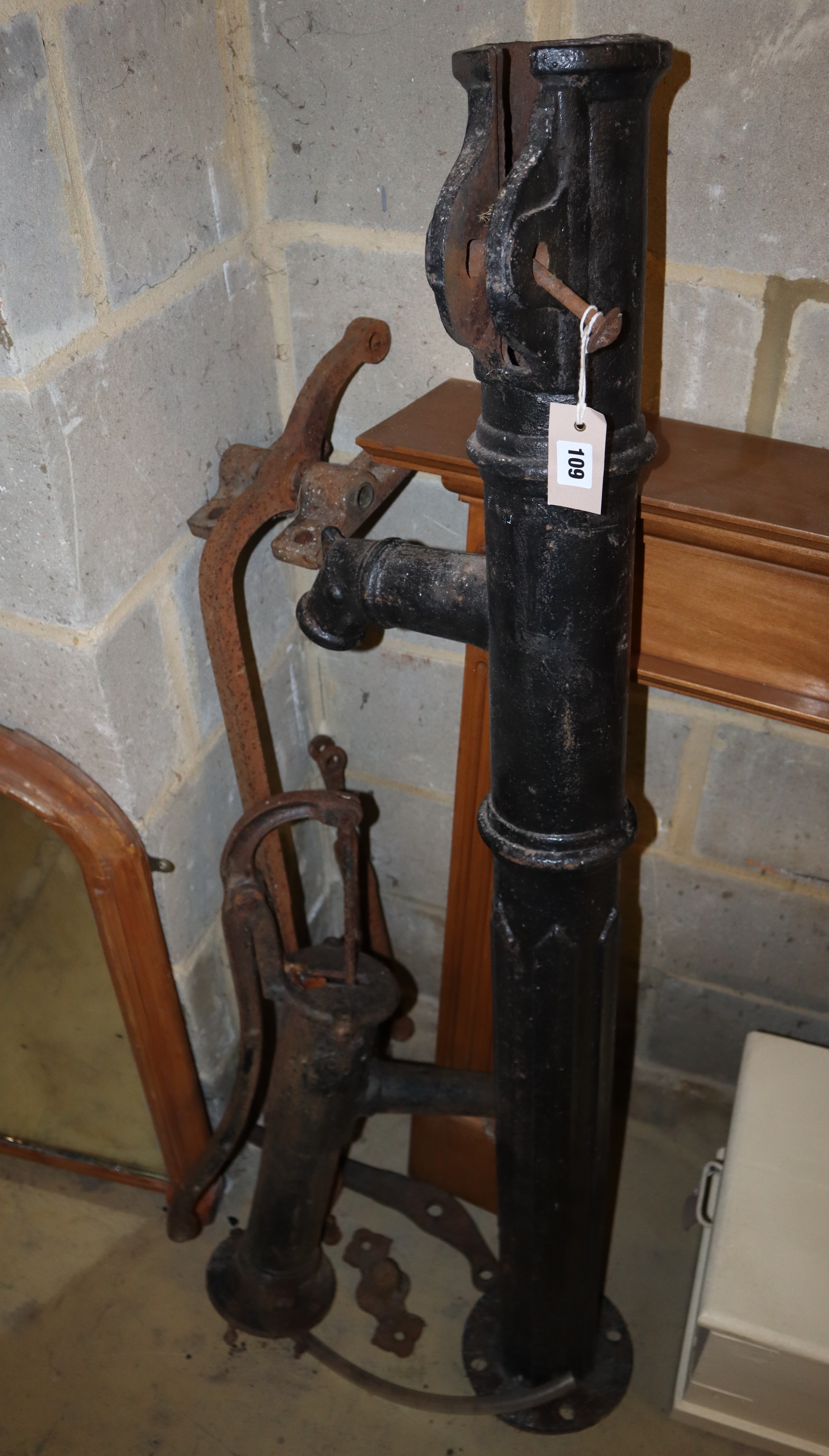 Two late Victorian cast iron hand well pumps - Image 2 of 3