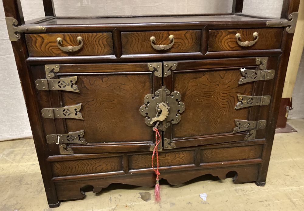 A Korean elm open cabinet, width 73cm, depth 36cm, height 164cm - Image 4 of 11