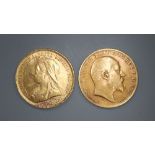 Two gold half sovereigns, 1900 and 1906.