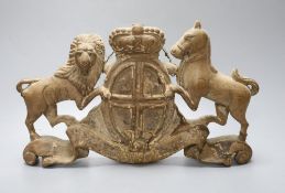 An 18th century carved limewood Royal coat of arms, width 30cm