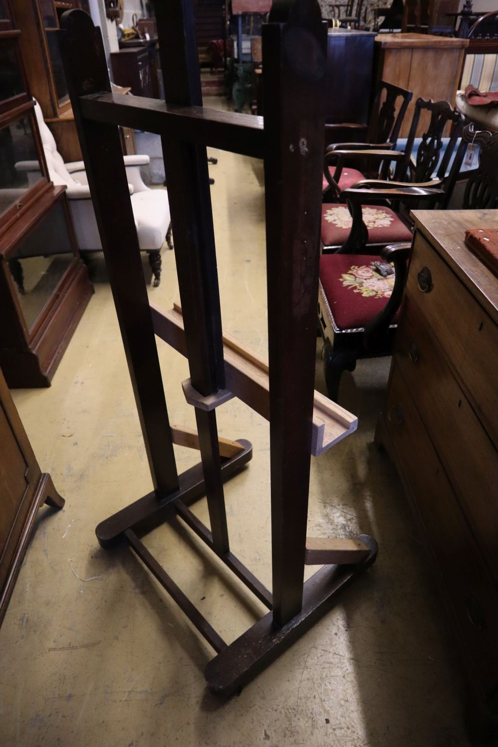 An early 19th century oak studio artist's easel, width 55cm (incorporates later timber) - Image 4 of 4