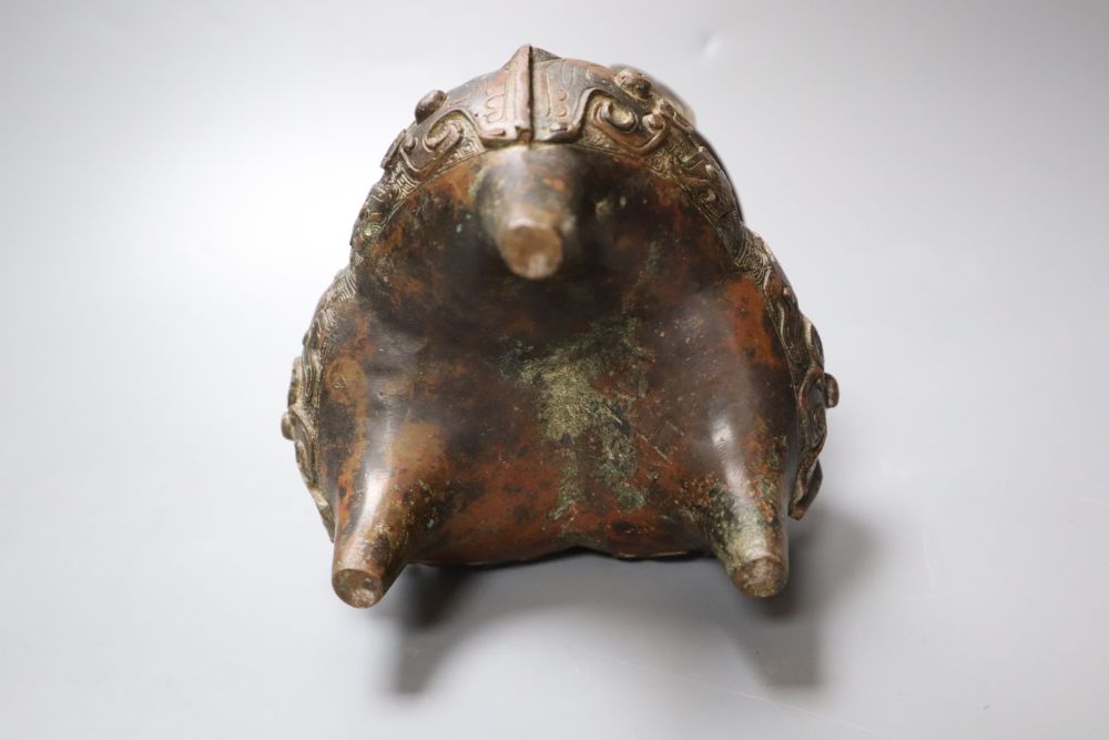 A Chinese archaistic bronze tripod vessel, 16cm - Image 5 of 5