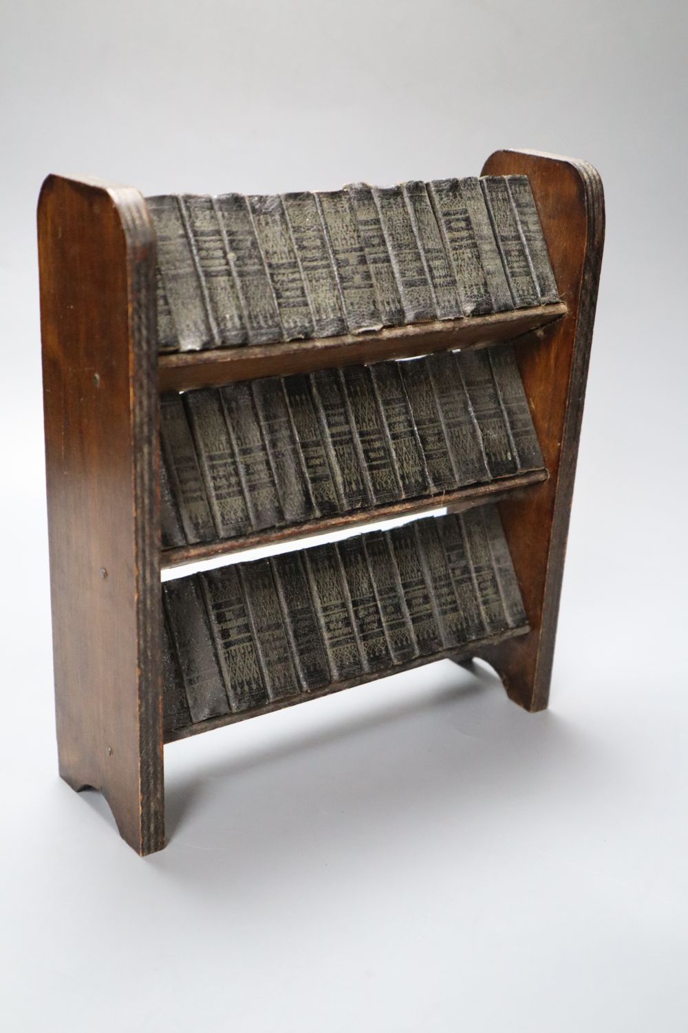 Shakespeare's Works in miniature, 40 volumes on original three-shelf open bookcase, 20cm wide - Image 2 of 3