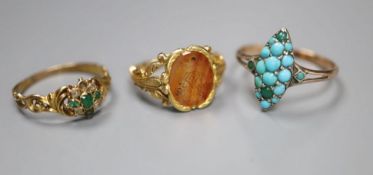 Two Victorian yellow metal rings- carnelian set signet ring and gem set ring, sizes E & H, gross 5