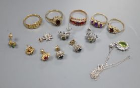 Mixed jewellery including an 18ct gold and three stone diamond ring, gross 3 grams, four 9ct gold