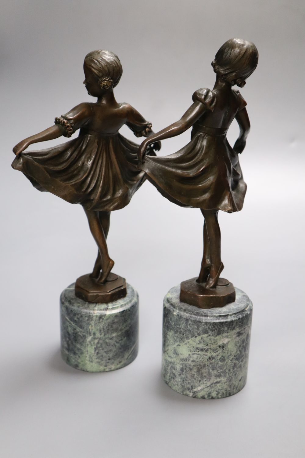 After Preiss - A pair of modern French bronzes of dancing girls, on marble plinths, 26cm high - Image 6 of 6