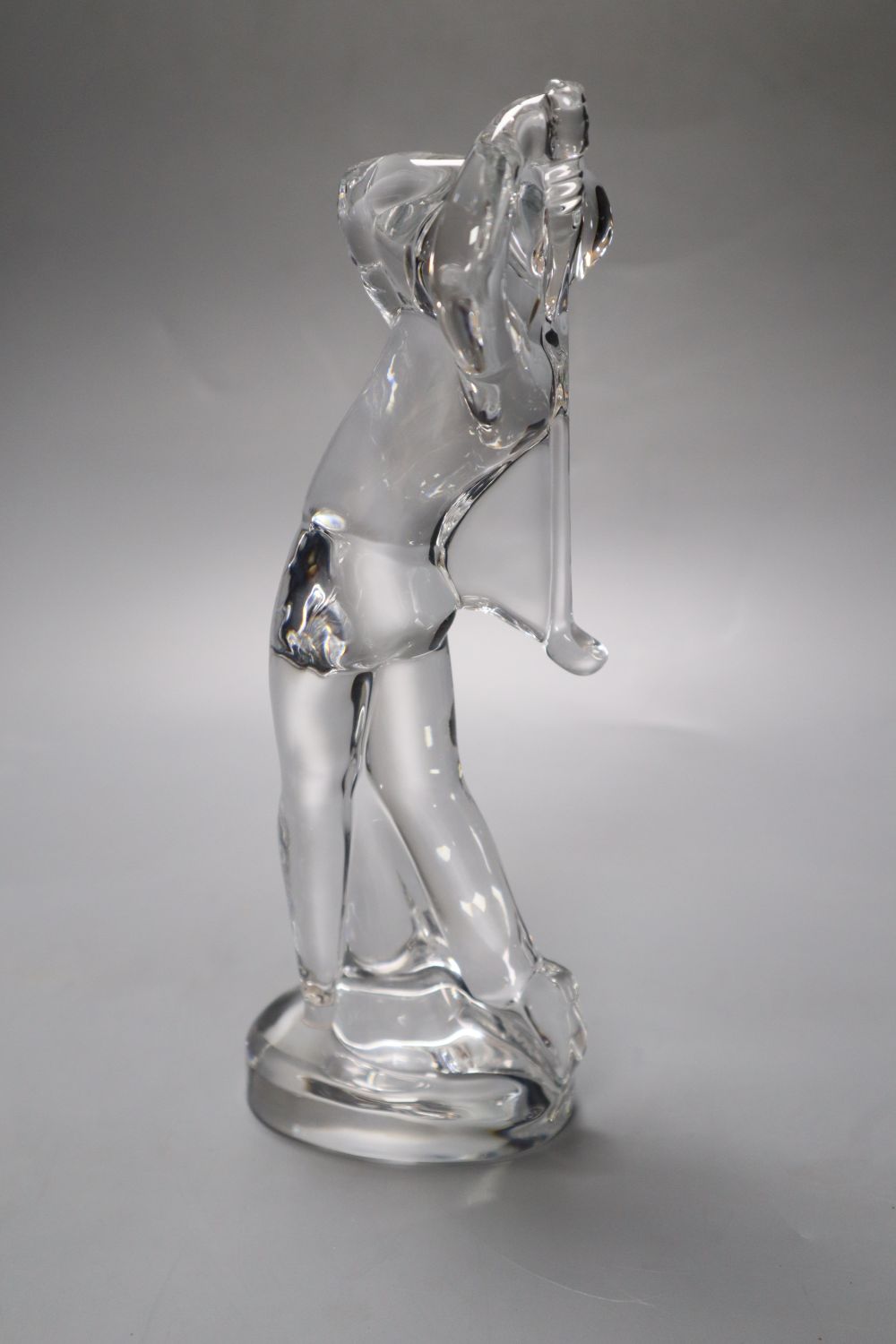 A Baccarat glass model of a golfer, inscribed Norske Skog, 24cmCONDITION: Good condition - Image 2 of 3