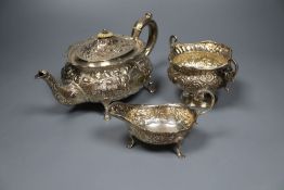 A matched late Victorian 3-piece silver tea set, London, 1897(2) and Birmingham, 1893, gross 20.