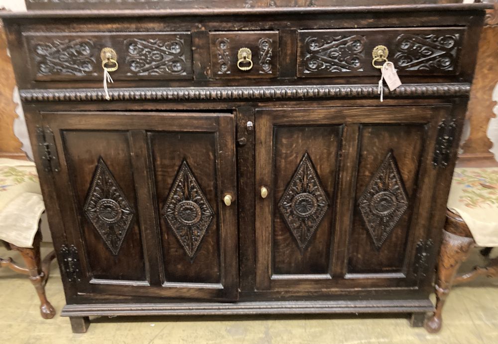 A late 18th century carved oak court cupboard, width 130cm, depth 52cm, height 170cm - Image 2 of 5