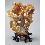A Chinese agate model of a tree and birds, 19cm high