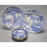 Two pairs of Chinese blue and white dishes, diameter 25cmCONDITION: One of the larger dishes with