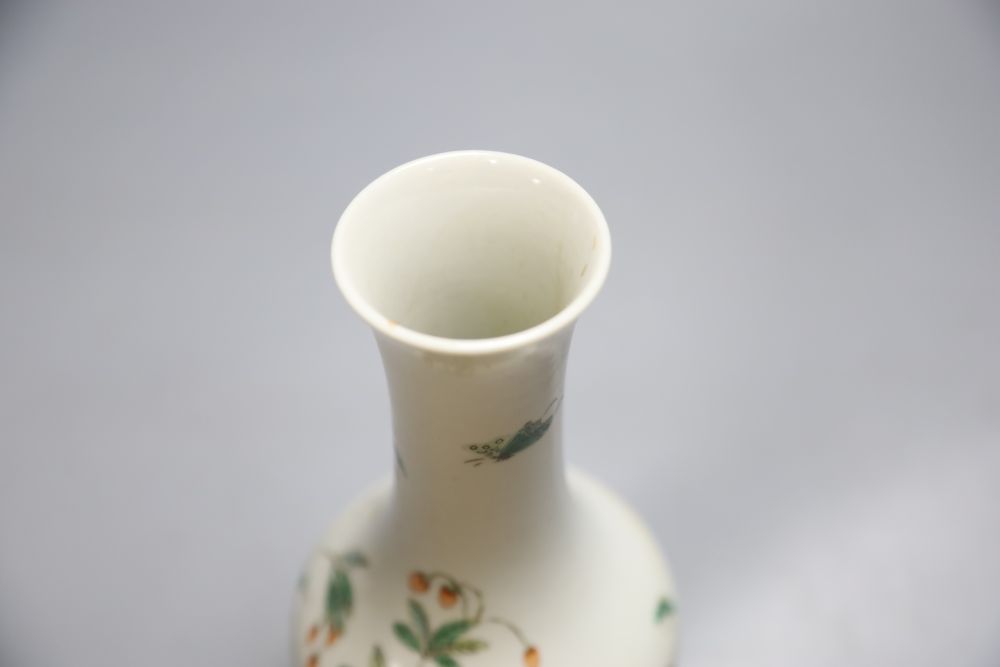 A Chinese famille rose vase - Image 3 of 4