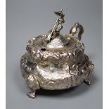 An early Victorian silver chinoiserie decorated mustard pot, IMW, London, 1843, height 10cm, gross