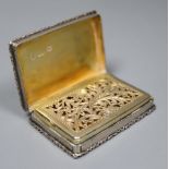 A Victorian silver rectangular vinaigrette, Edward Smith, Birmingham, 1840, 5cm.CONDITION: Tired