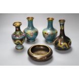 A pair of Chinese cloisonne enamel vases, 17cm and three other cloisonne vessels