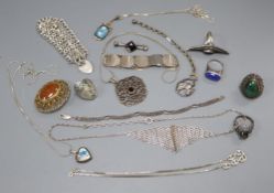 Assorted jewellery including 925 bracelets, rings etc.