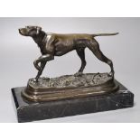 A bronze model of a pointer, unsigned, on marble plinth, length 31cm