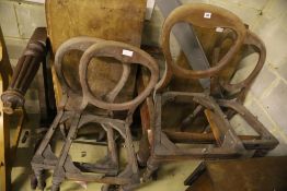 Parts of a Victorian mahogany extending dining table and a set of four chairs (a.f.)