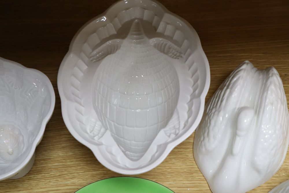 A small collection of Royal Doulton 'Dutch Harlem' seriesware and five white-glazed jelly moulds, - Image 4 of 5