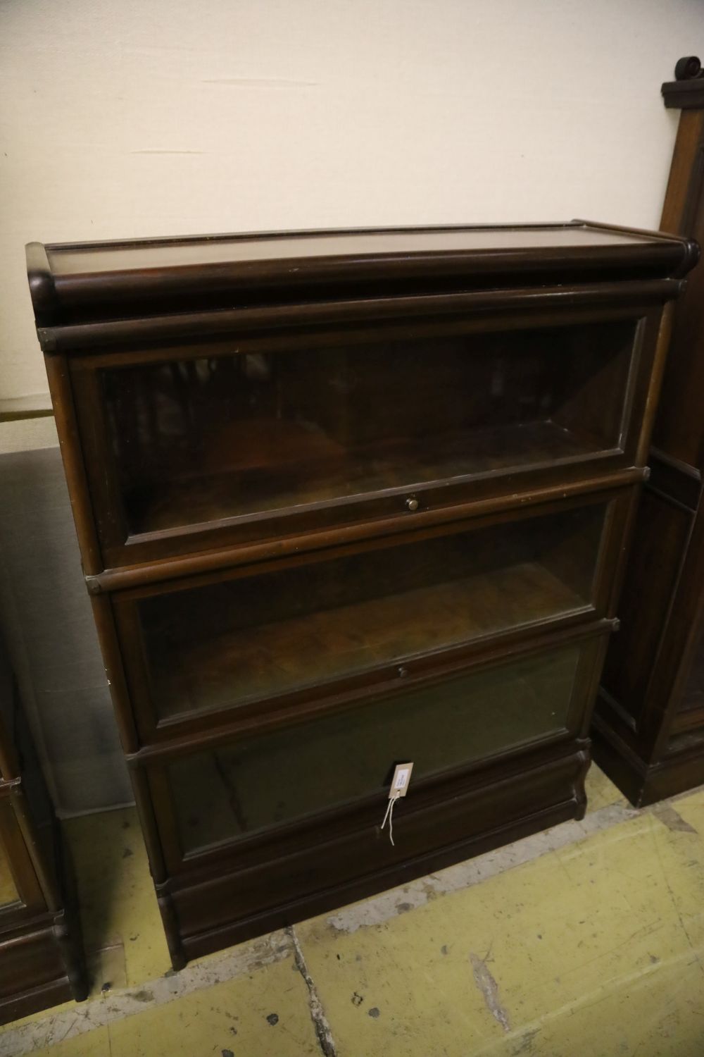 A set of two Globe Wernicke four section mahogany bookcases and a three section Globe Wernicke - Image 4 of 4