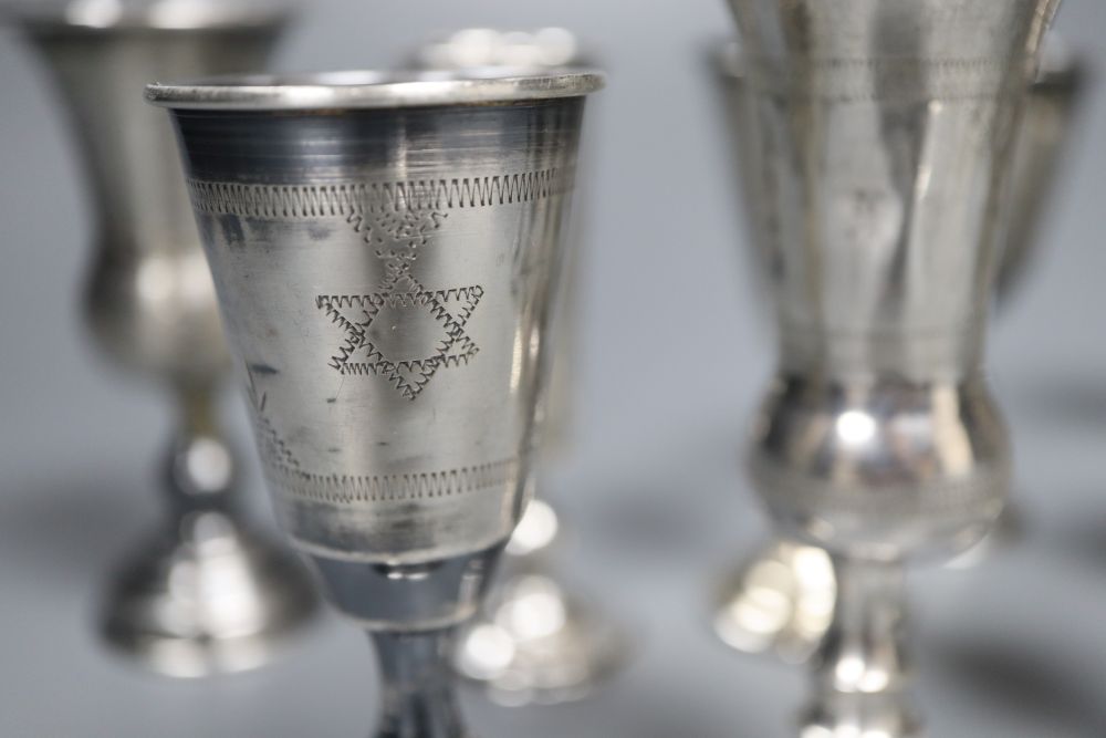 Eleven assorted mainly early 20th century silver kiddush cups and two similar Russian cups, gross - Image 3 of 4