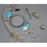 Assorted jewellery including Thai sterling and enamel pendant necklace, sterling and niello bangle