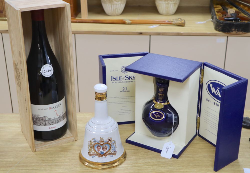 Isle of Skye 21 Years Old Blended Scotch Whisky in Wade decanter, cased and two other items, a