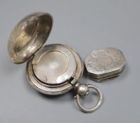 A late Victorian silver sovereign case, Birmingham, 1899 and a George III silver vinaigrette,