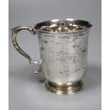 A Edwardian silver christening mug, London, 1904, 87mm, 50z.CONDITION: Maker's mark rubbed.