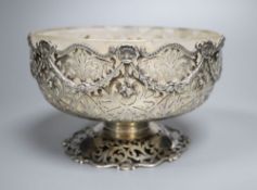 A George V pierced silver pedestal bowl with frosted glass insert, Alexander Clark Co. Birmingham,