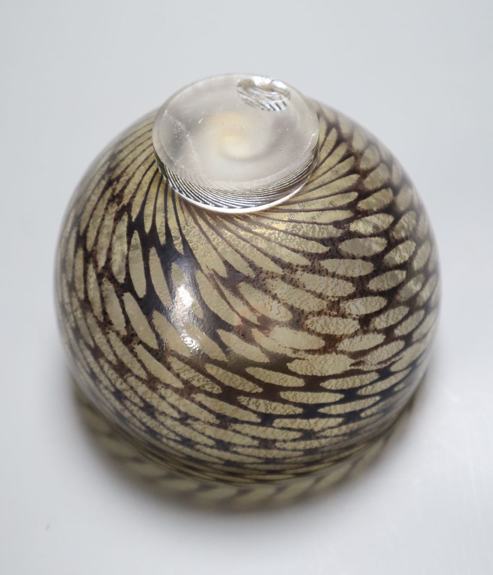 A contemporary art glass vase, by Blowzone, c.1999, 10.5cm highCONDITION: Provenance - Andrew - Image 3 of 3