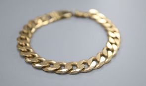 A 9ct gold curb-link bracelet with trigger clasp, 20cm, 30g.CONDITION: Overall condition is good