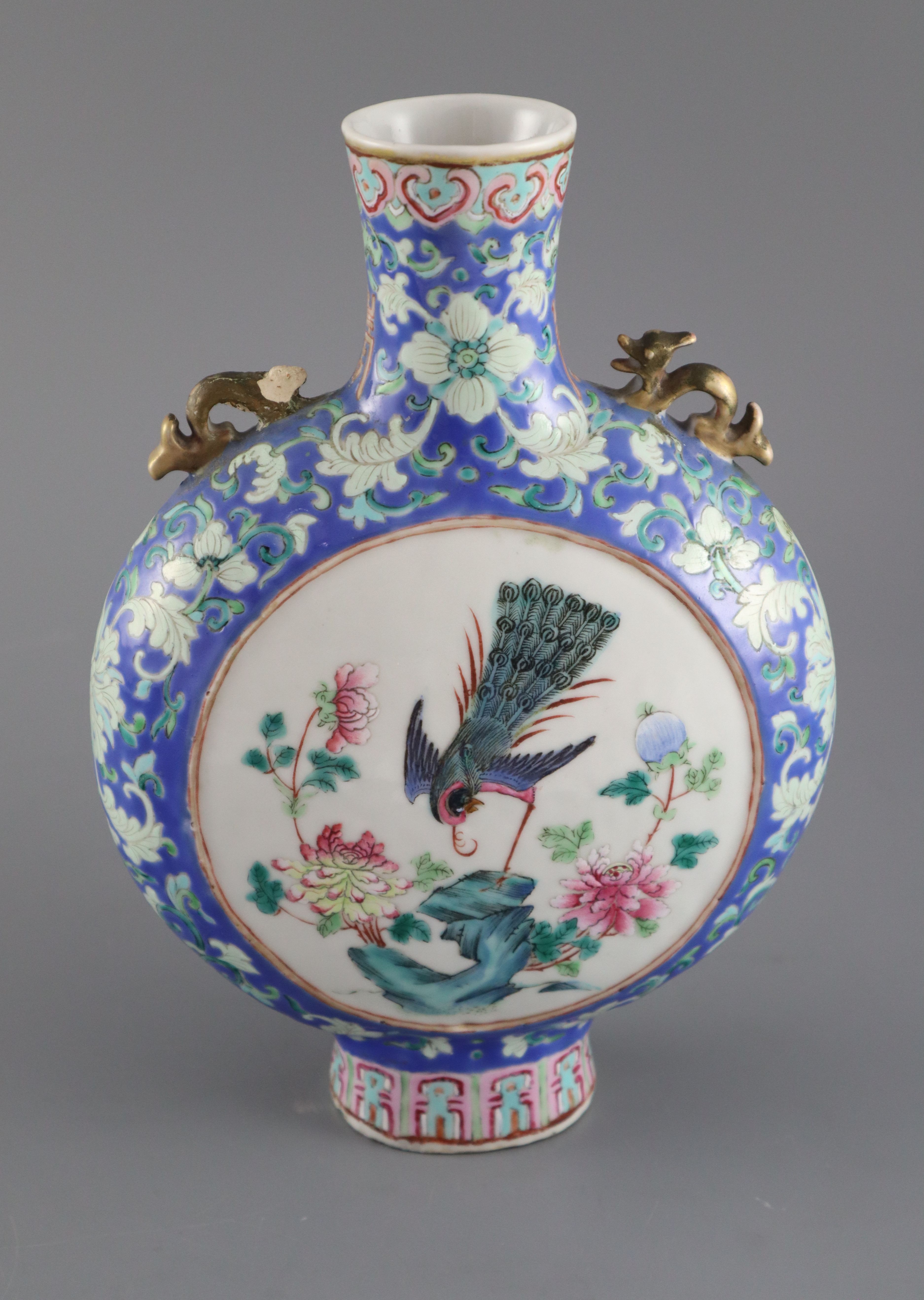 A Chinese famille rose moon flask, 19th century, 25cm highCONDITION: Minor shallow chip at neck rim, - Image 2 of 6
