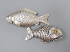 A modern silver fish vesta case and a similar German 800 vesta case, largest 69mm.CONDITION: Vesta