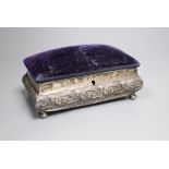 An Edwardian silver mounted rectangular pin cushion casket, Horton & Allday, Birmingham, 1904, 17.