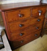 A Victorian mahogany chest of drawers, width 110cm depth 51cm height 111cm