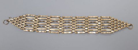 A 9ct gold articulated brick-link bracelet (a.f.), overall 17.2 cm, 11.8g.CONDITION: No clasp.