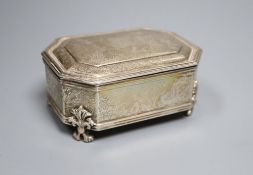 A George V silver octagonal trinket box, engraved with Pegasus hunting scenes, Goldsmith &