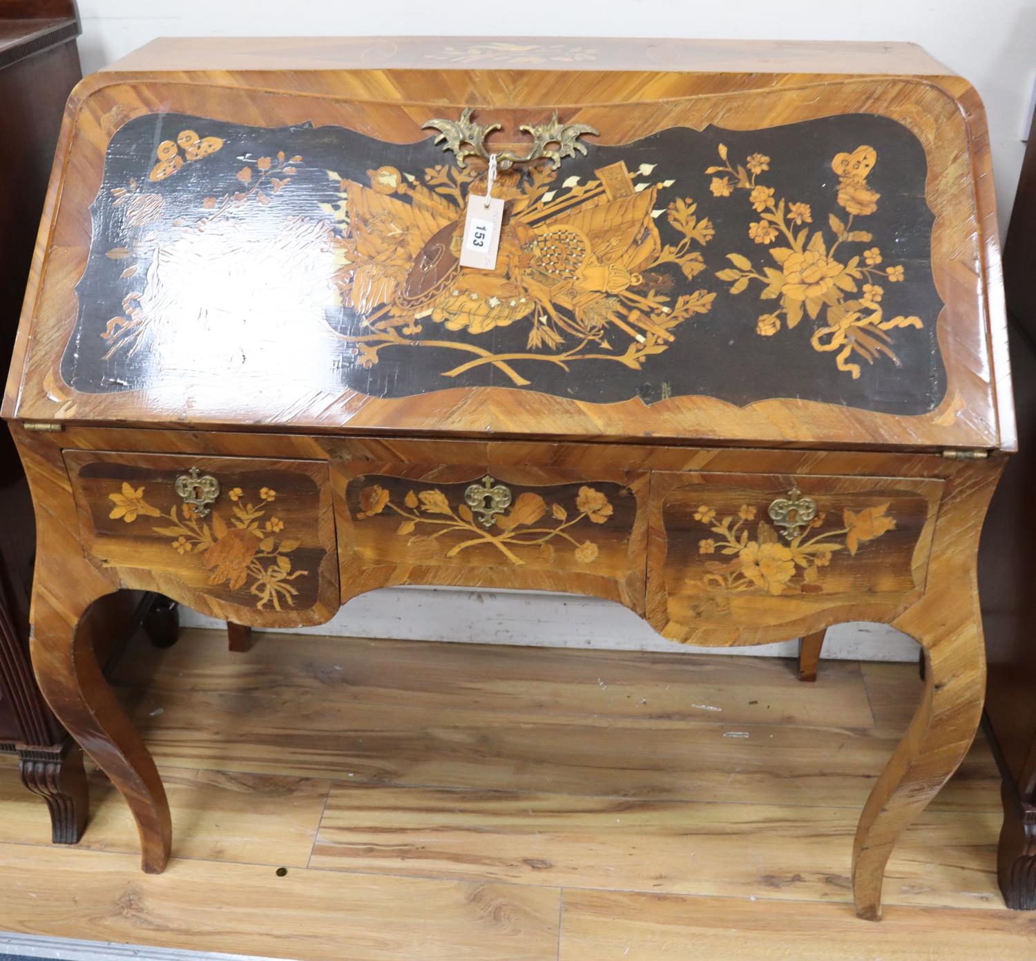 A German rococo marquetry bureau de dame, c.1765, in the manner of the Spindle Brothers, the fall - Image 10 of 10