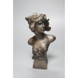 An Art Nouveau bronze portrait bust of Cleopatre, 18cm