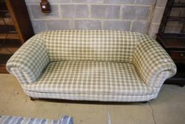 A Victorian Chesterfield settee, length 200cm, depth 80cm, height 73cm