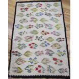 A flat weave kelim rug, 100 x 177cm