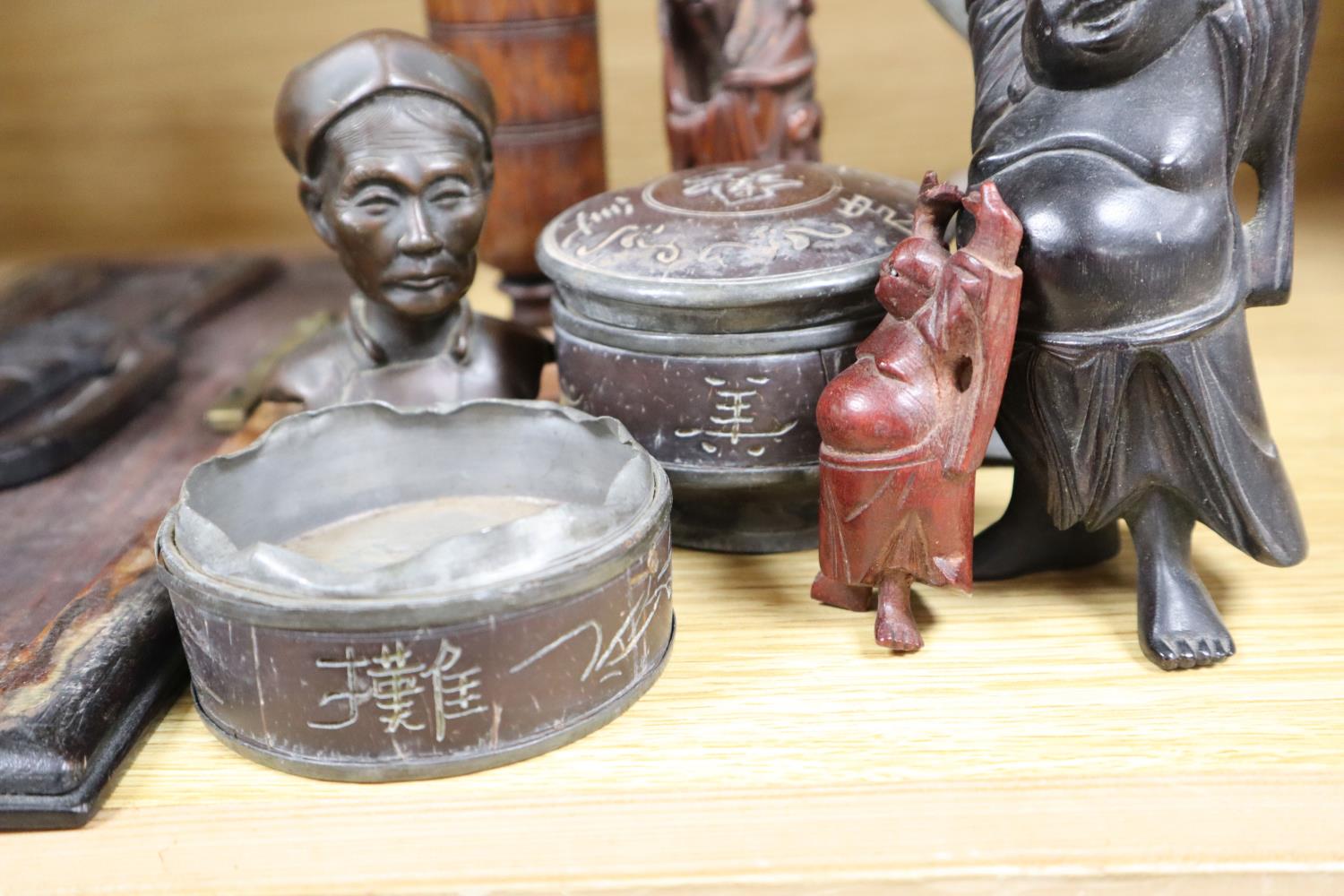 A group of 19th century Chinese wood carvings etc - Image 2 of 5