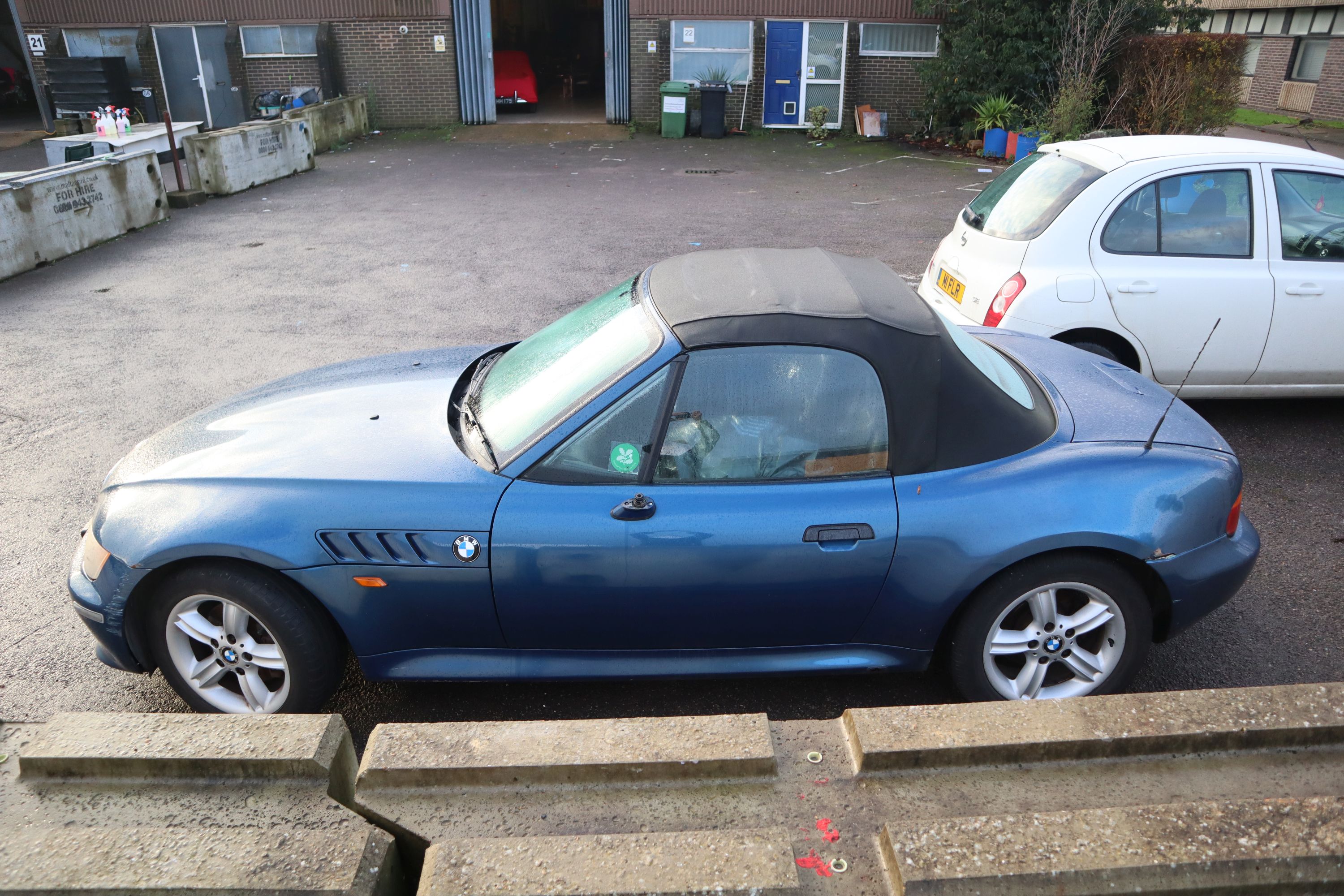 BMW Z3, registered Oct 2000, 187,950 miles, MOT expired 18.11.2020. To be sold without reserve, NO - Image 8 of 14