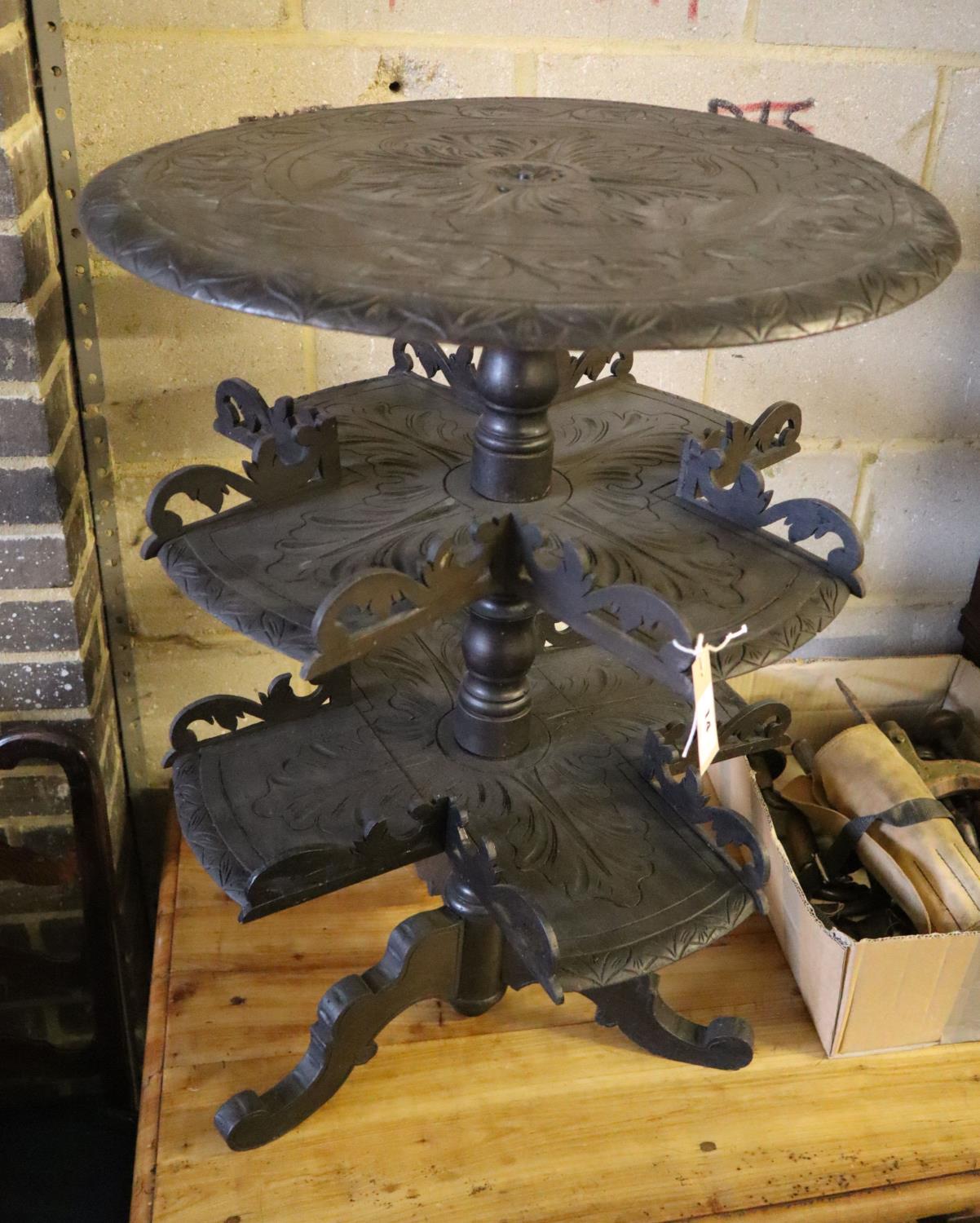 A Victorian circular dumb waiter with shaped galleried undertier on tripod base, diameter 58cm - Image 4 of 5