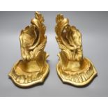 A pair of carved giltwood wall brackets, carved in rococo style, height 23cm