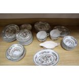 An Indian Tree pattern part dinner service (45 pieces)